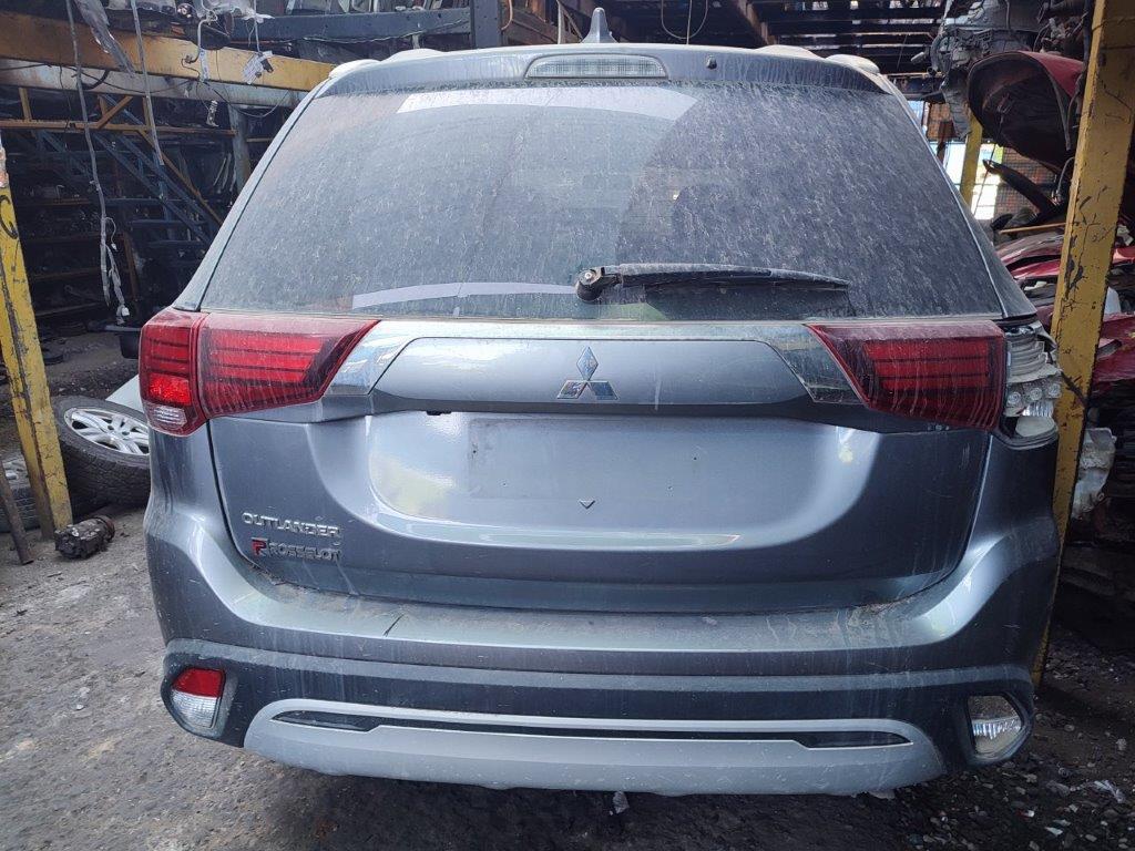  Mitsubishi OUTLANDER 2017    EN DESARME